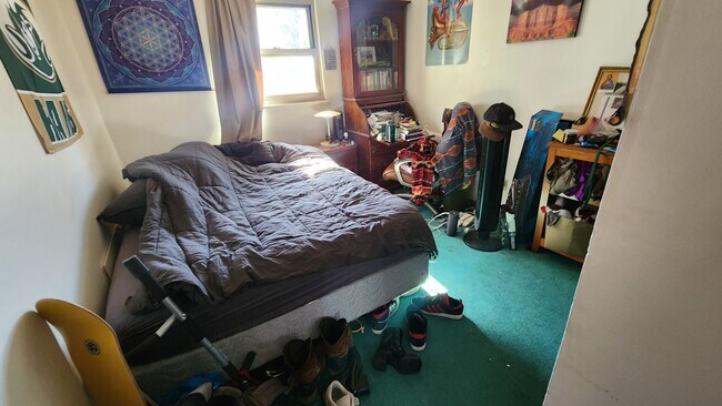 Building Photo - 910 Bungalow Ct