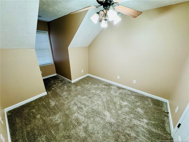 Building Photo - 616 Amberdale W Cir