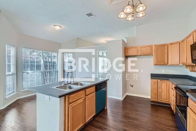 Building Photo - 5908 Firethorn Dr