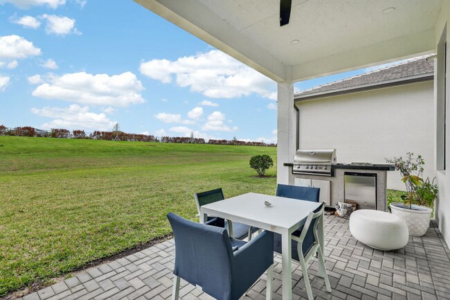 Building Photo - 10195 SW Latium Wy