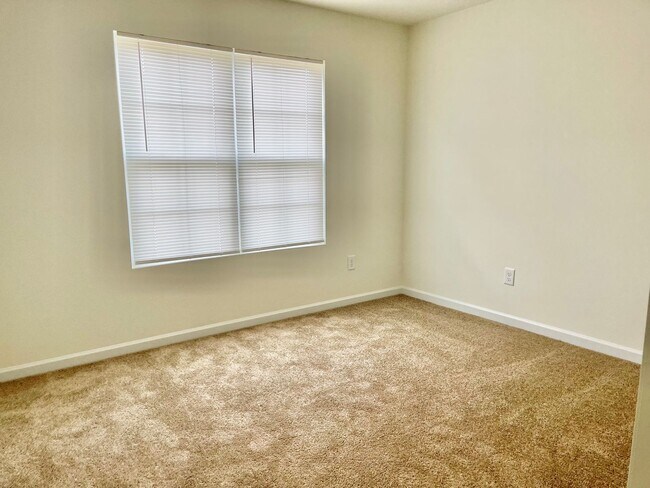 Building Photo - Available Now – Spacious 4BR Home on 1.5 Acres in Rural Hall!