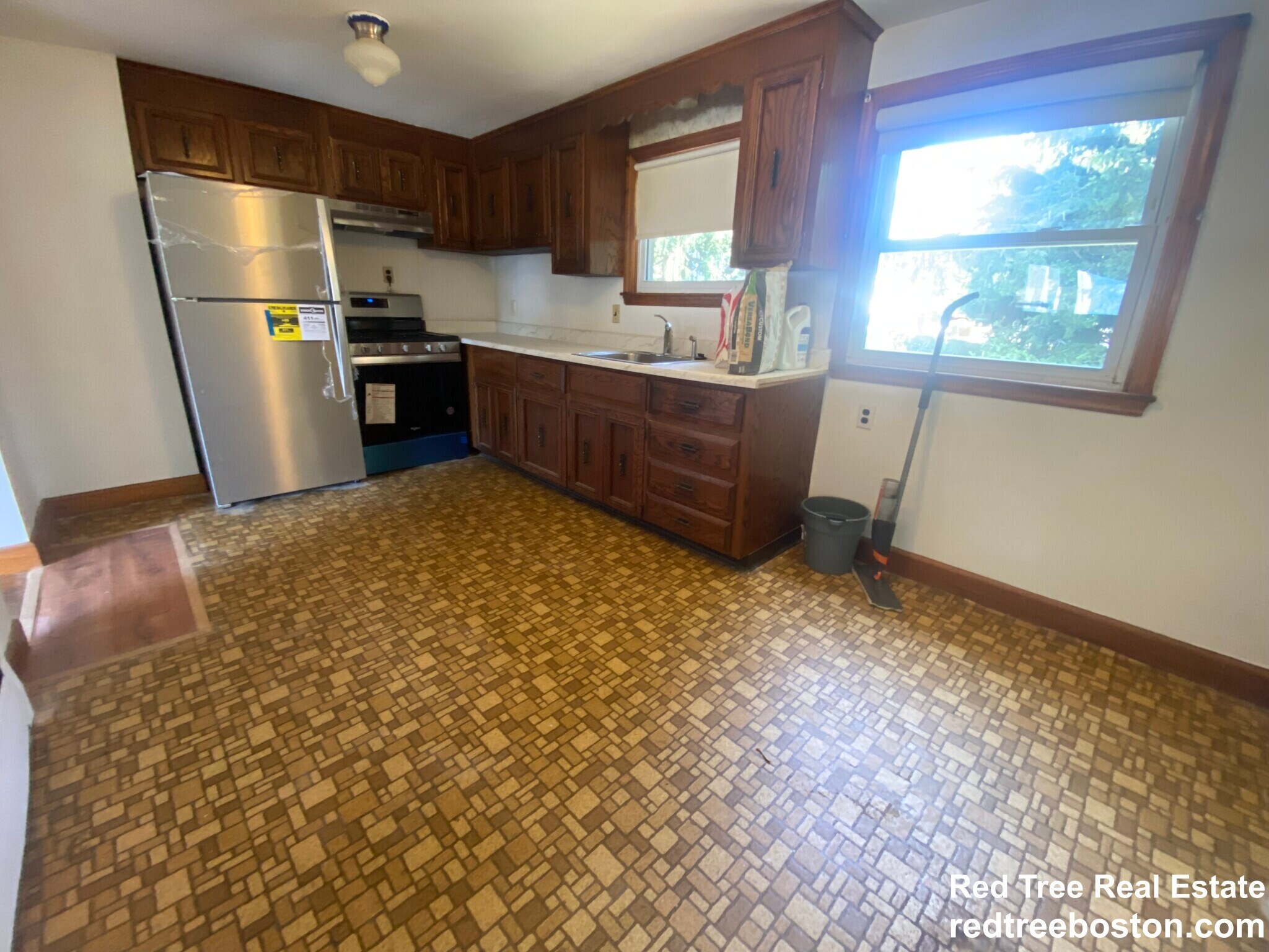 Building Photo - 56 Morrell St