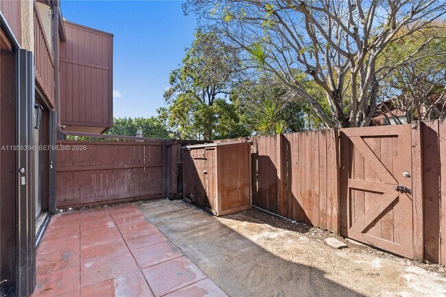 Building Photo - 6907 SW 115th Pl