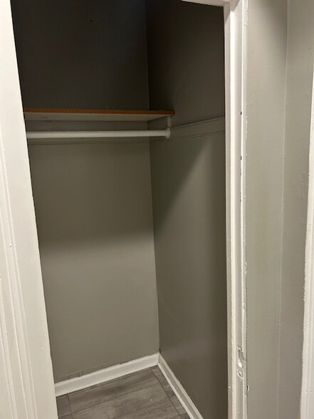 Building Photo - 2037 N Kildare Ave