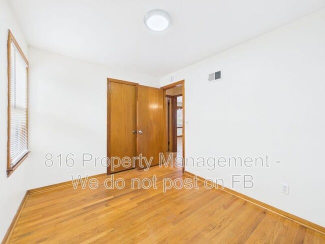 Building Photo - 11307 E 77th Terrace