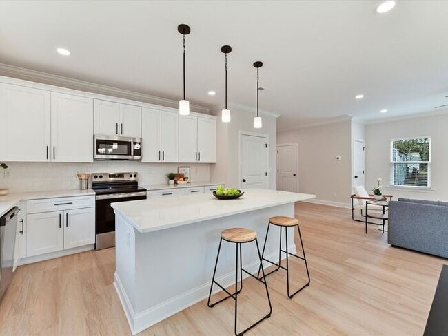Building Photo - Brand New 4BD/2.5BA Home in Revolution Park!