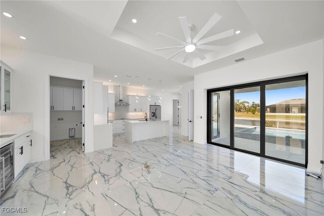 Building Photo - 2521 Diplomat Pkwy W