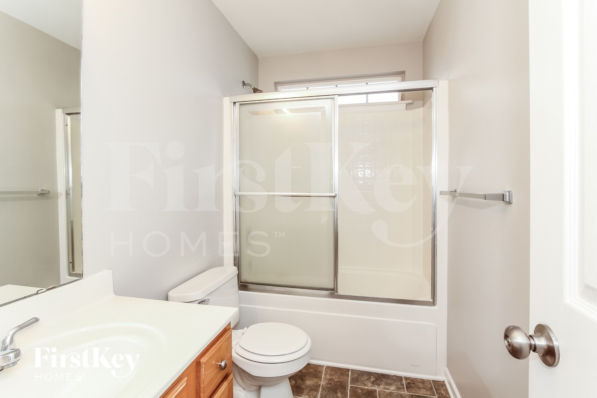 Building Photo - 6015 Forest Pond Dr