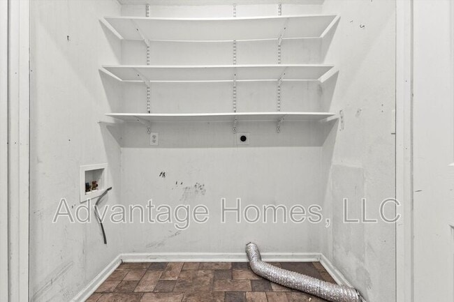 Building Photo - 315 Garfield Ave