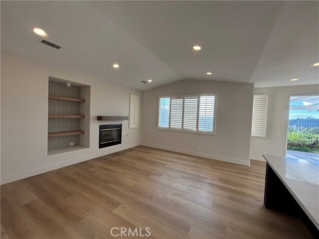 Building Photo - 33 Grassy Knoll Ln