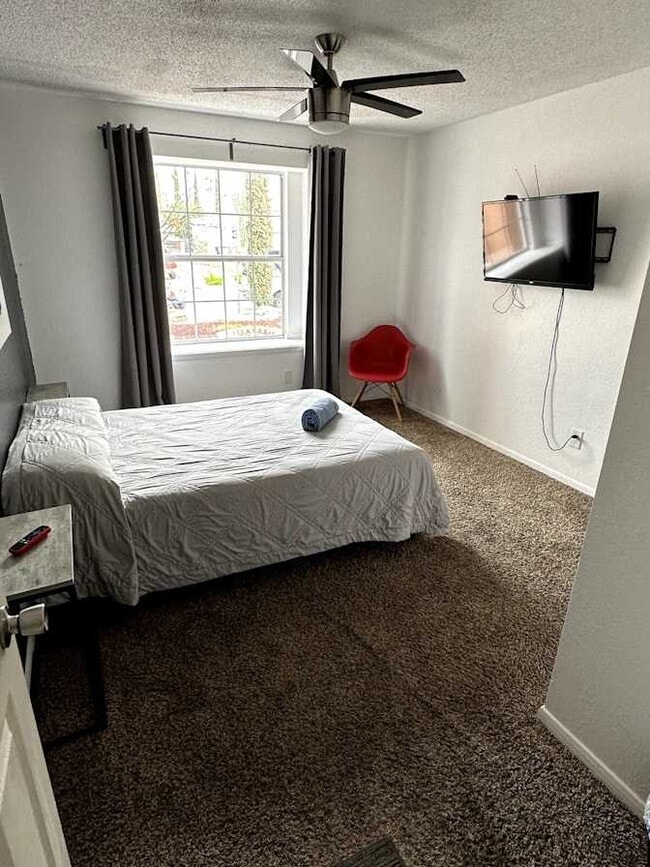 Building Photo - 1313 Michelangelo Dr