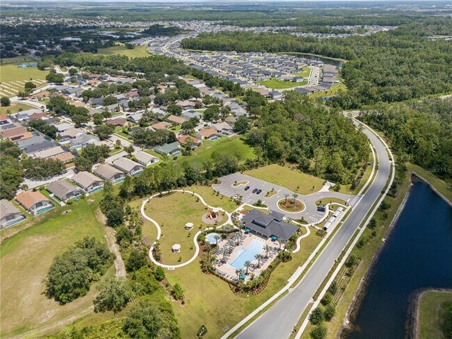 Building Photo - 2892 Sanctuary Dr