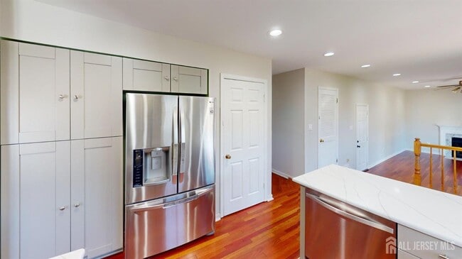 Building Photo - 77 Princess Dr