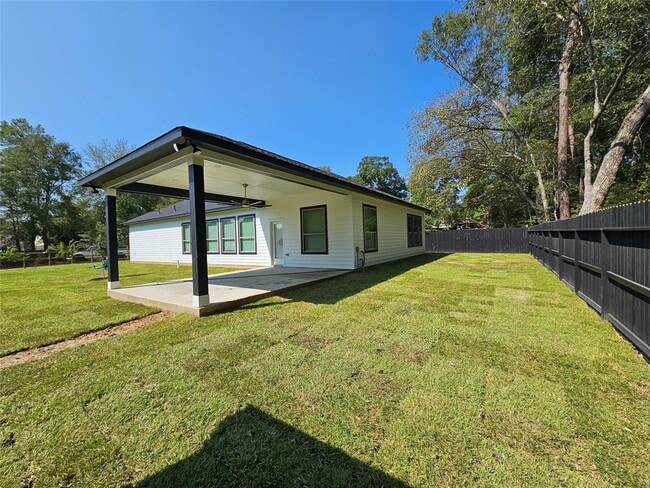 Building Photo - 25939 Lantern Ln