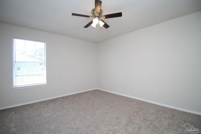Building Photo - 509 Wood Crest Way