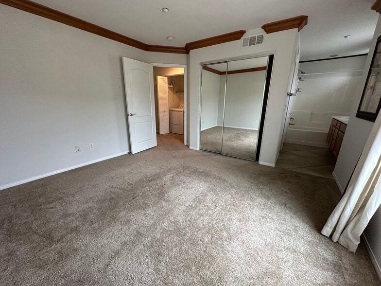 2nd bdr - 5053 Plaza Promenade