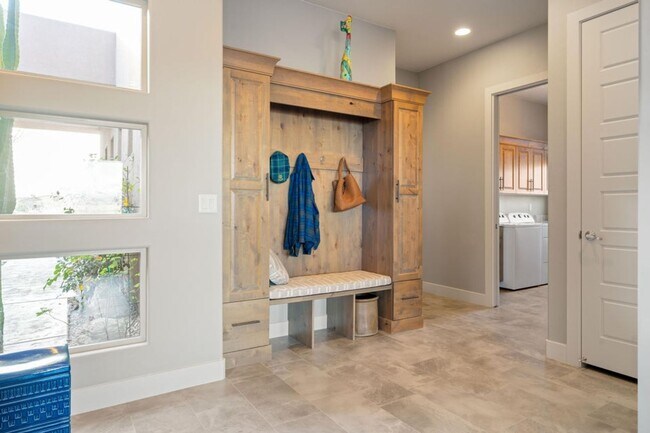 Building Photo - Stunning home with Unobstructed Panoramic Views of Pine Valley Mountain —  6-Month Lease Only