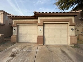 Building Photo - 1902 N 106th Ln