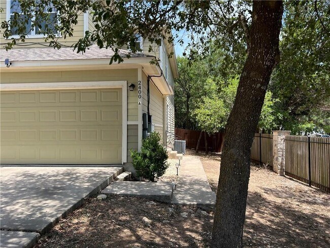 Building Photo - 2400 Allred Dr