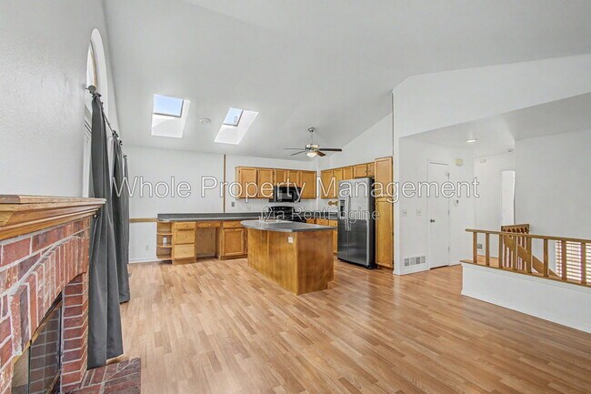 Building Photo - 3731 Shefield Dr