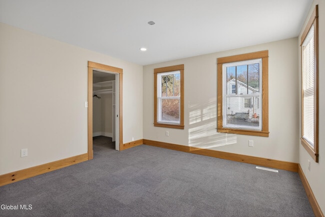 Building Photo - 34 Wilton Rd