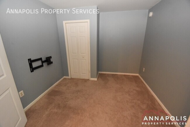 Building Photo - 10G Greystone Court-
