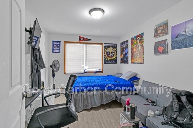 Building Photo - 48 Water St