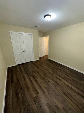 Building Photo - 6620 Moss Ln