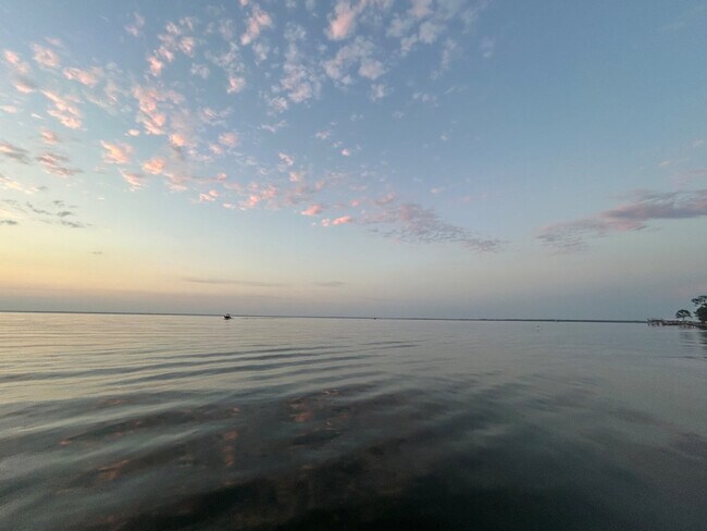 Building Photo - 937 Ridgewood Way