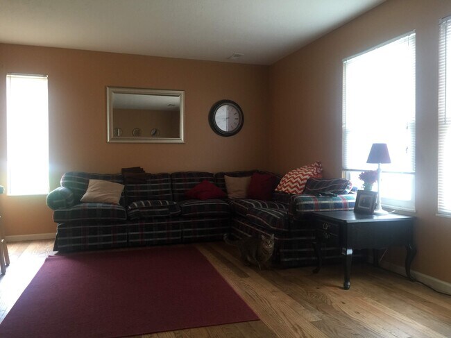 Family Room - 1549 Whitehall Blvd