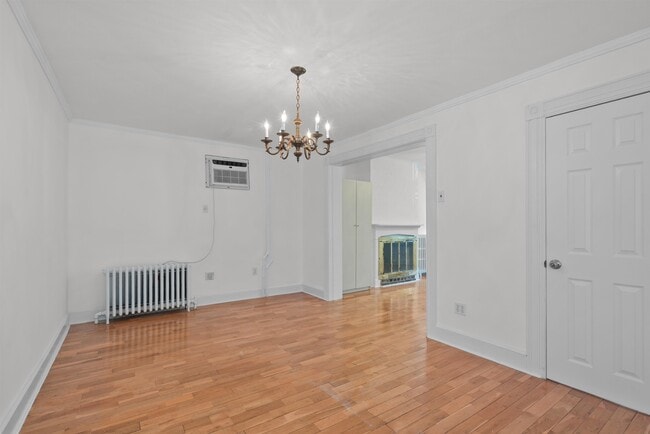 Building Photo - 637 36th St