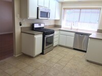 Building Photo - 1631 Avenida Selva
