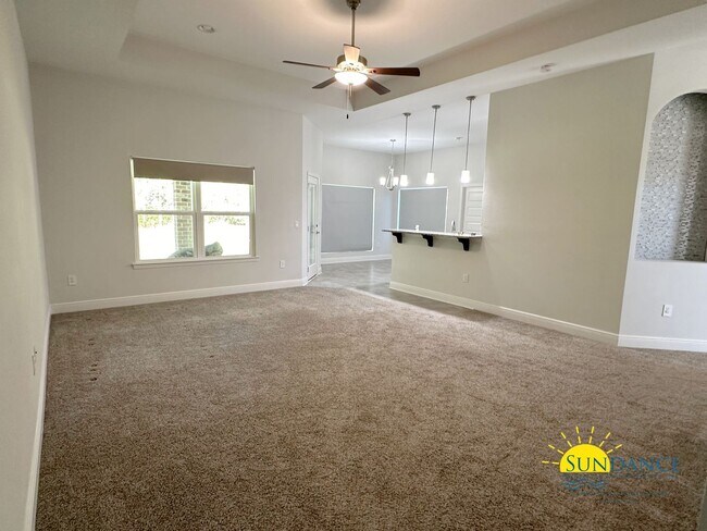 Building Photo - Beautiful 4 Bedroom Home in the Heart of Navarre!