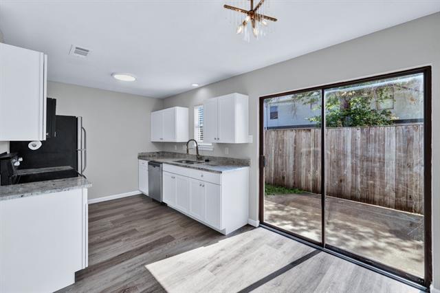 Building Photo - 610 Ridgeline Dr