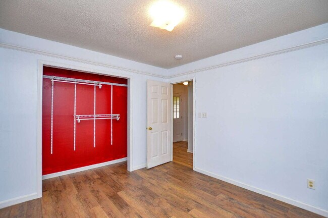 Building Photo - 2-Bedroom, 1-Bath Home in Fort Mill | $1,995 per Month