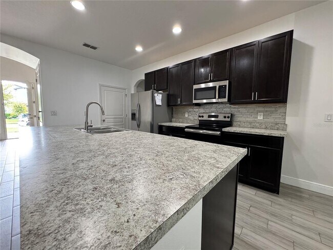 Building Photo - 2980 Scarlett Dr