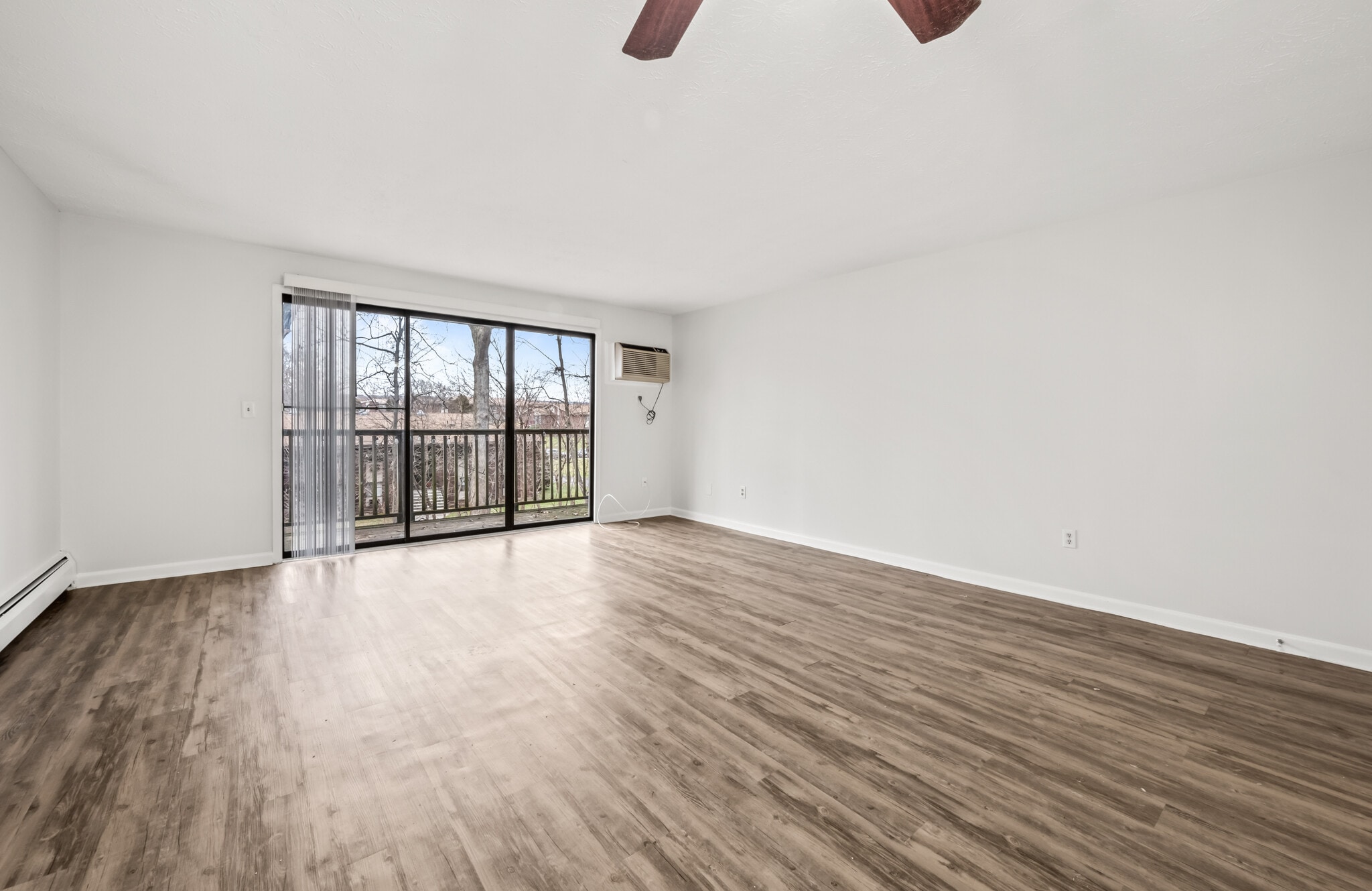 Building Photo - 339 Oakland St