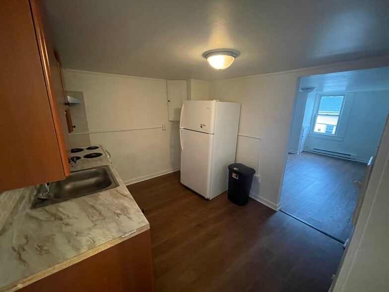 Building Photo - 506 N 2nd St