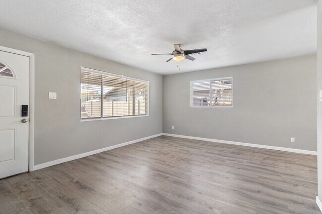 Building Photo - 2612 W Pierson St