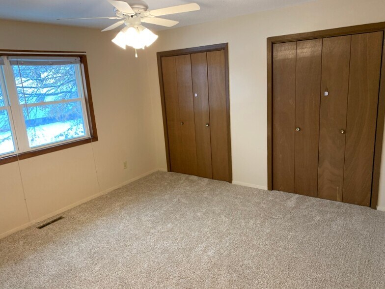 Building Photo - 203 E Wilson St