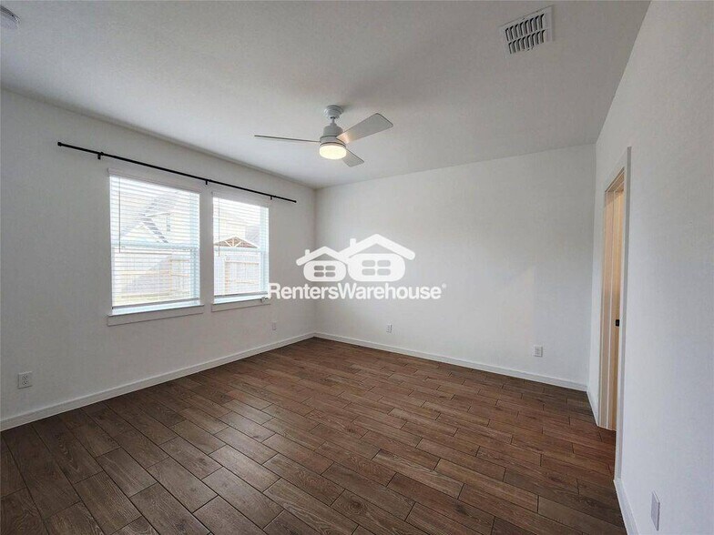 Building Photo - 8430 Bay Rdg Cir