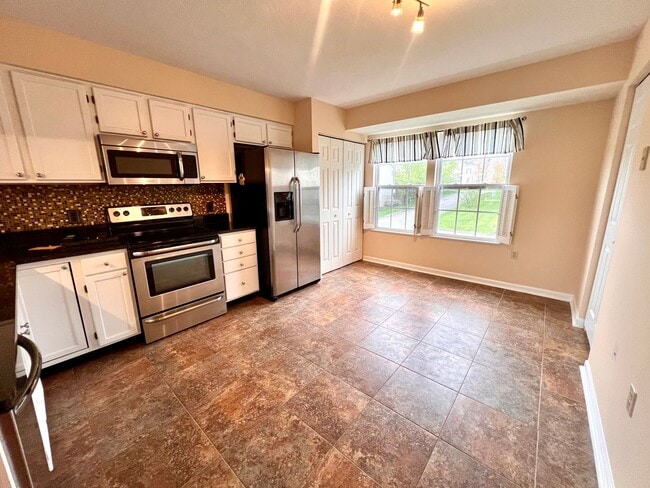 Building Photo - Cranberry Township - 3 Bedroom 2.5 Bathroo...