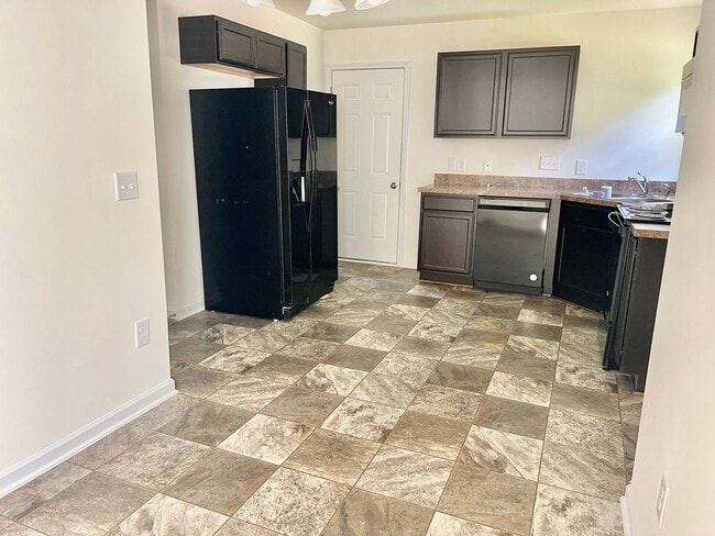 Building Photo - Available Now – Spacious 4BR Home on 1.5 Acres in Rural Hall!