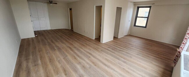 Building Photo - 1020 Grand Concourse