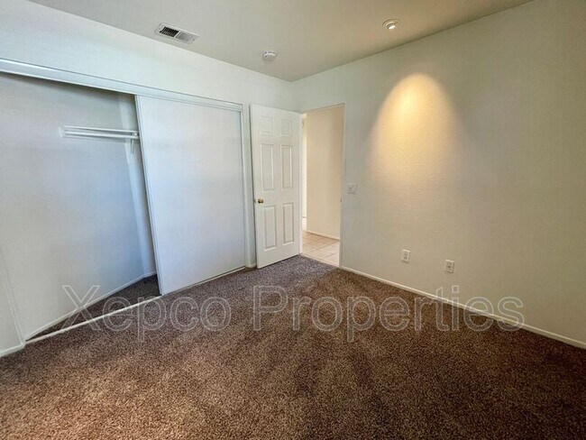 Building Photo - 79225 Laurie Ct