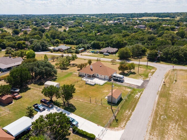 Building Photo - 122 CR - 4936