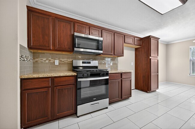 Building Photo - 24823 Cobble Canyon Ln