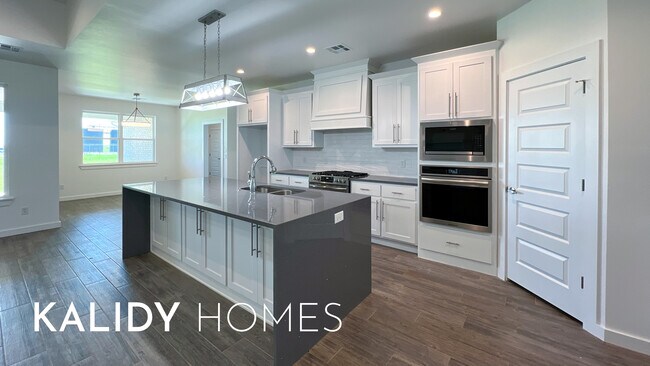 Building Photo - 20400 Antler Farms Dr