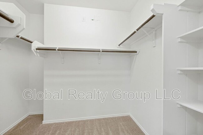 Building Photo - 14306 Hallows Grv