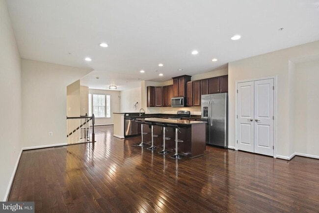 Building Photo - 11675 Emerald Green Dr